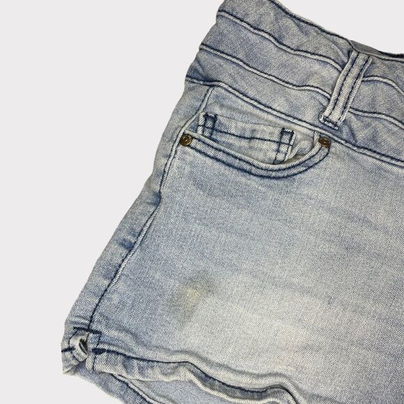 Blue spice super stretch jean short - Picture 2 of 8